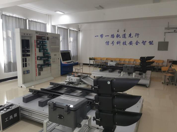 图片18.jpg 图片18.jpg